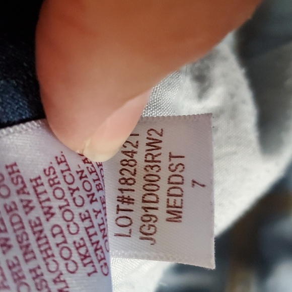 Faded Glory distressed stretchy shorts - Picture 6 of 6